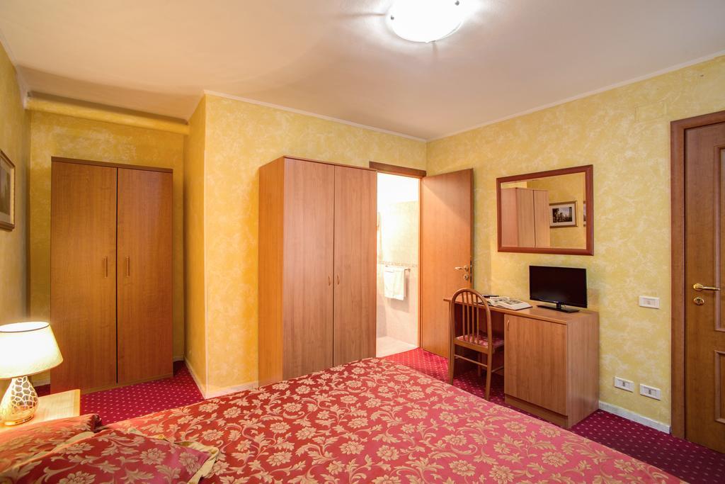 Pensionat Monti - 2*
