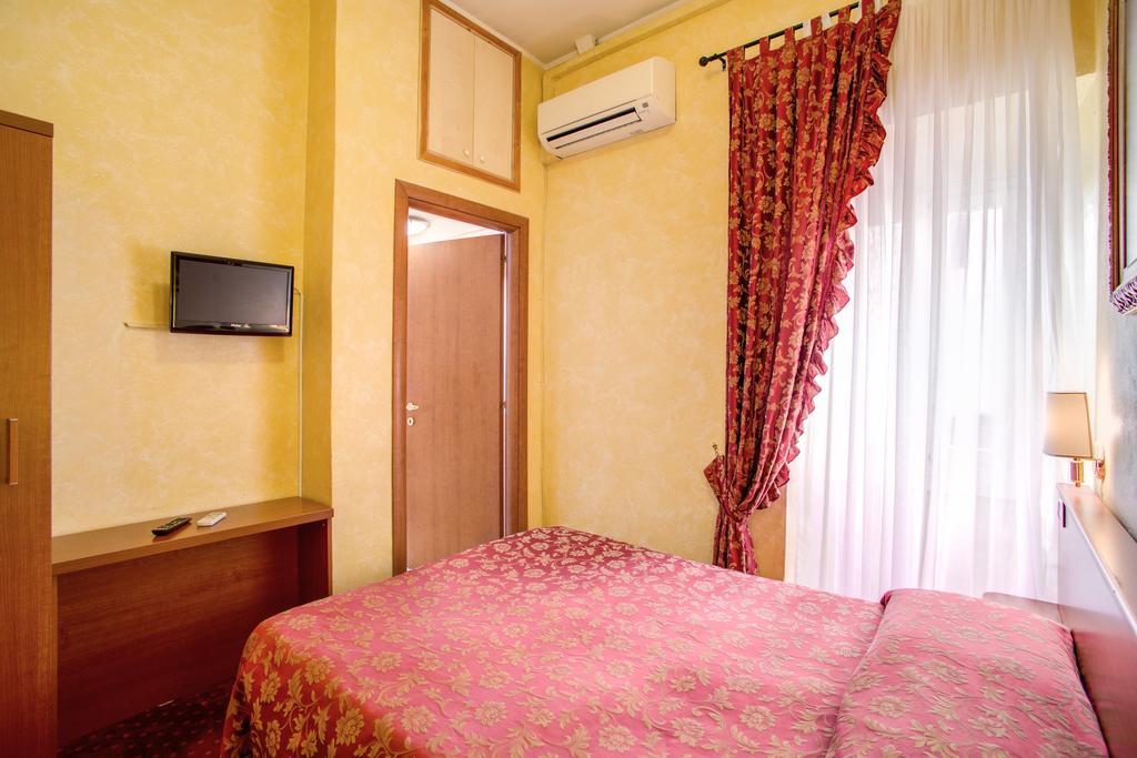 Pensionat Monti - Rom