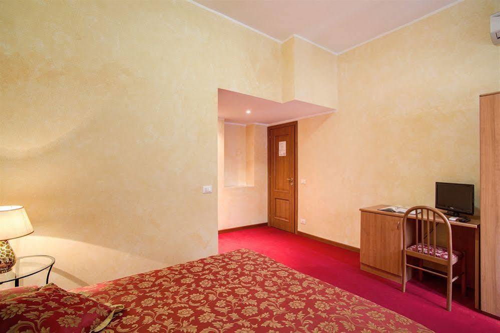 Pensionat Monti - 2*